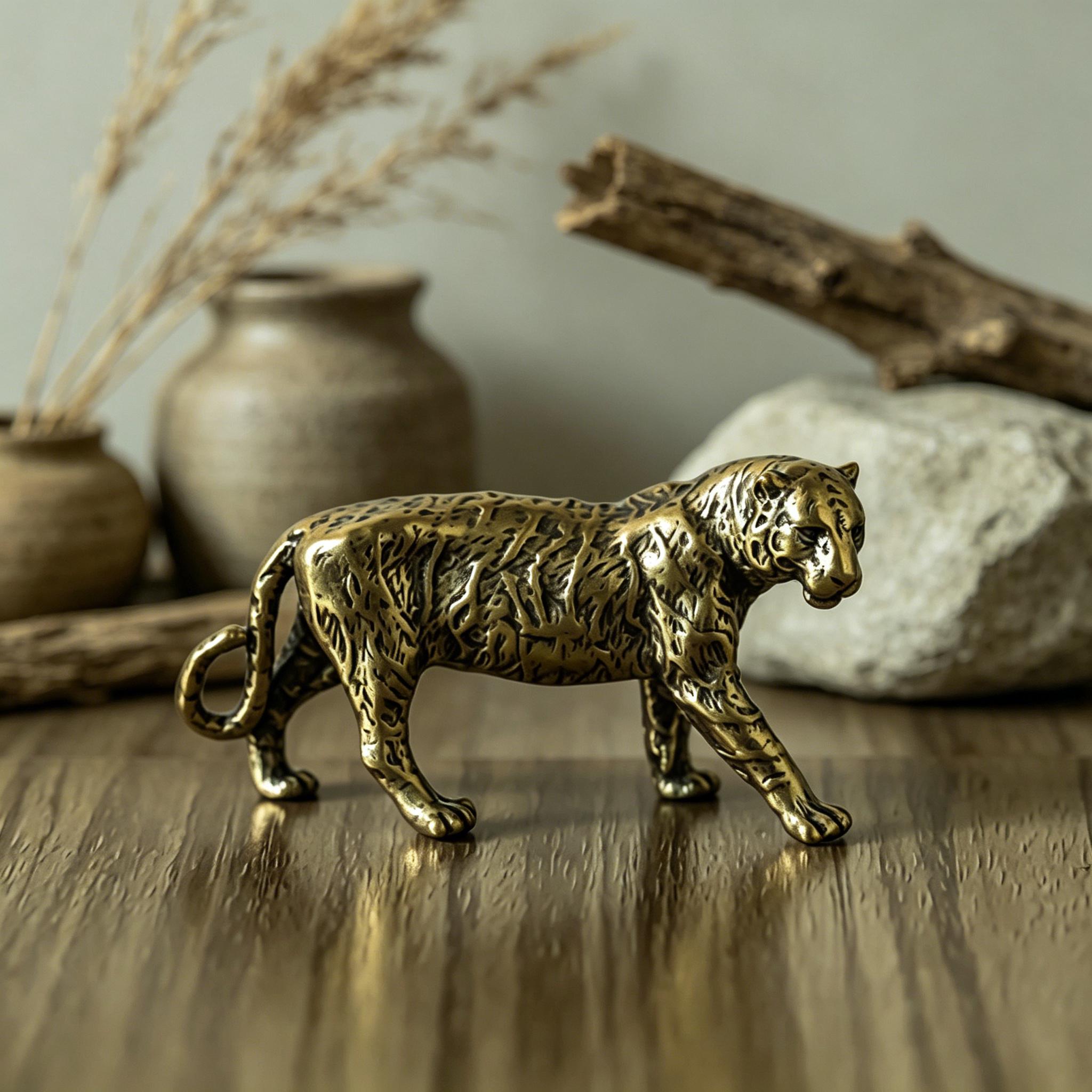 Handmade Mini Bronze Leopard Statue — Copper figurine image 3
