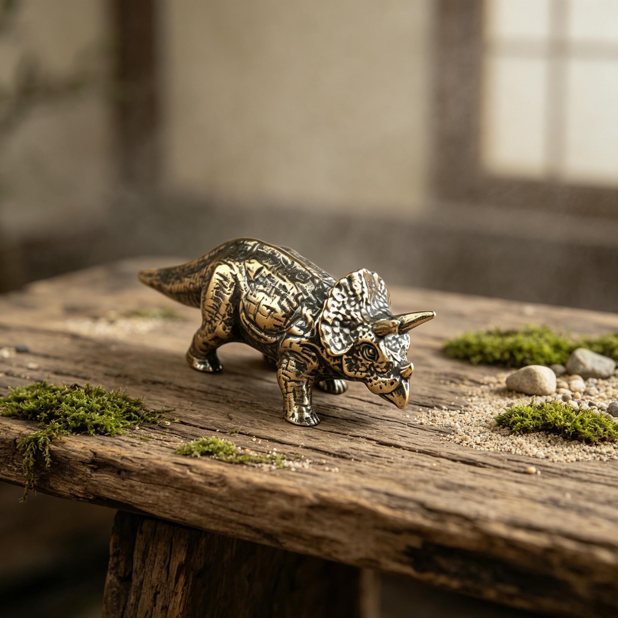 Handmade Brass Mini Statue — Copper figurine image 9