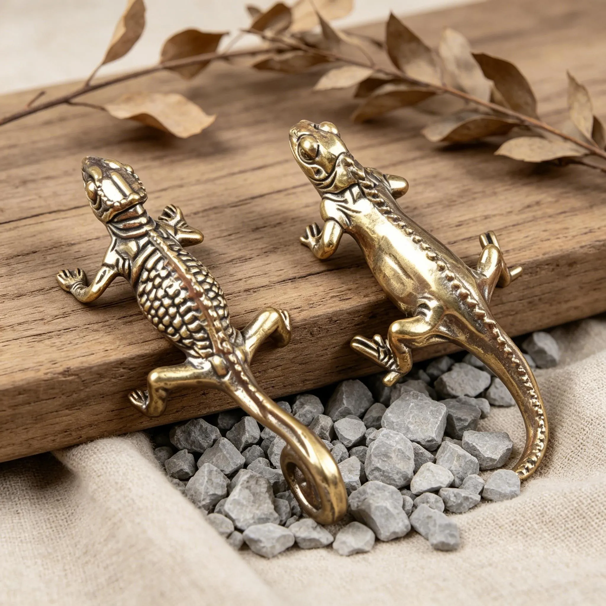 Handcrafted Mini Copper Lizard Figurine — Copper figurine image 2