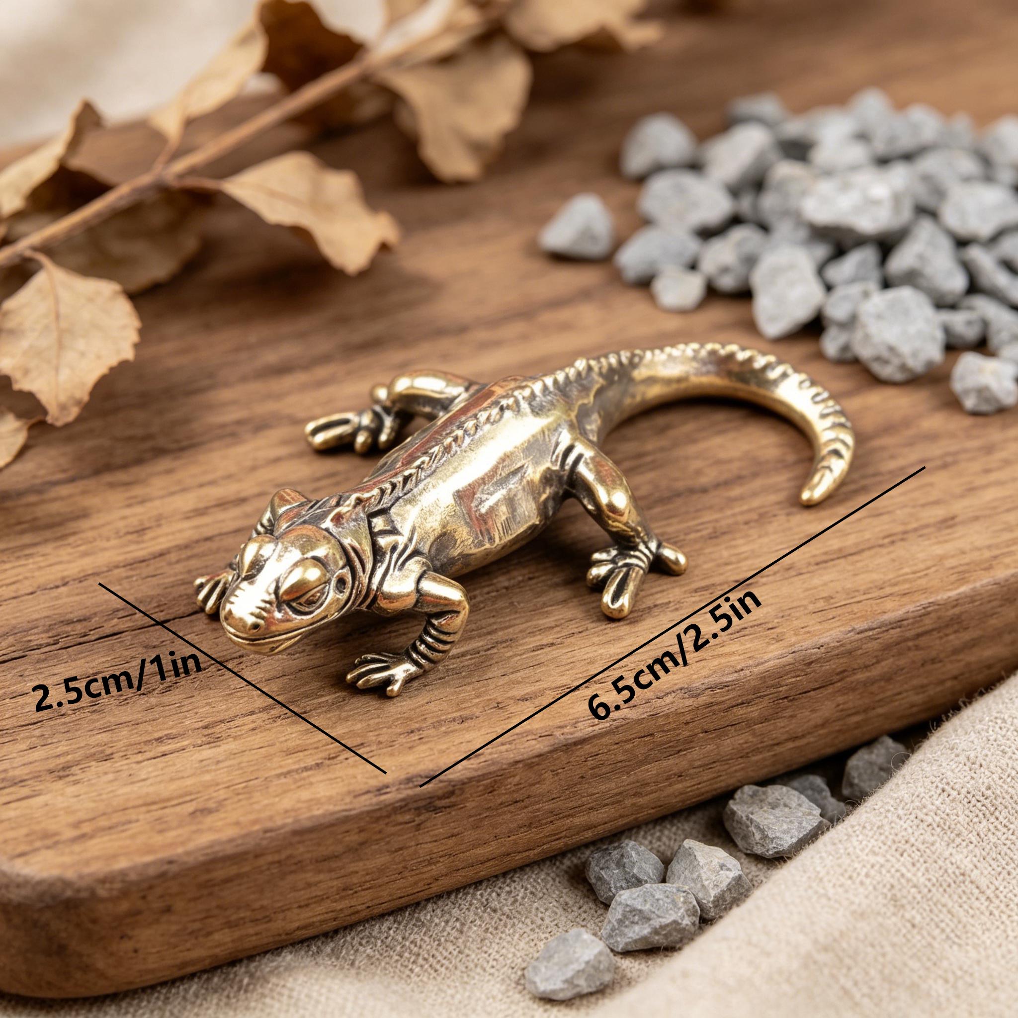 Handcrafted Mini Copper Lizard Figurine — Copper figurine image 5