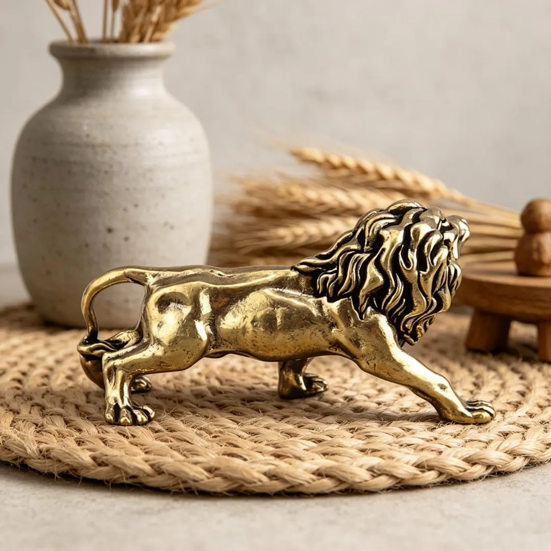 Vintage Brass Lion Figurine — Brass figurine image 1