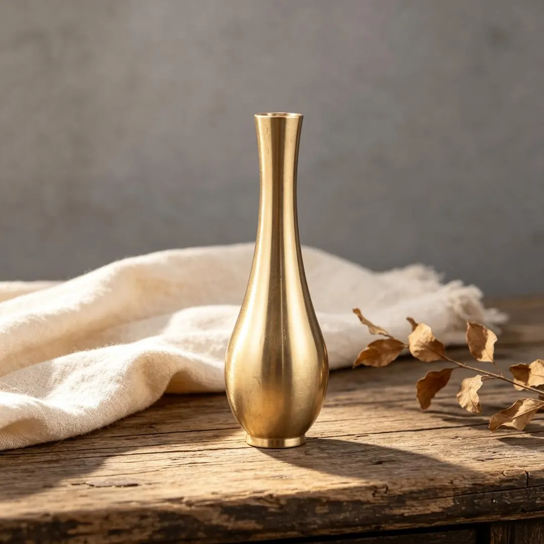 Handmade Brass Bud Vase — Copper figurine image 1